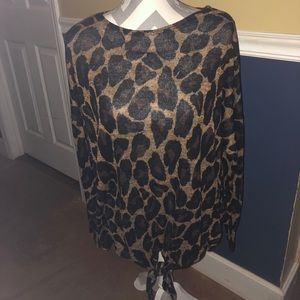 Curvy self tie leopard lightweight sweater
